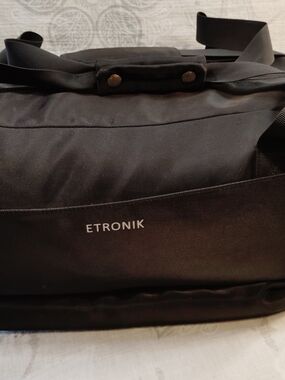 Etronik Black Women's Duffle Bag - Sleek Travel Tote